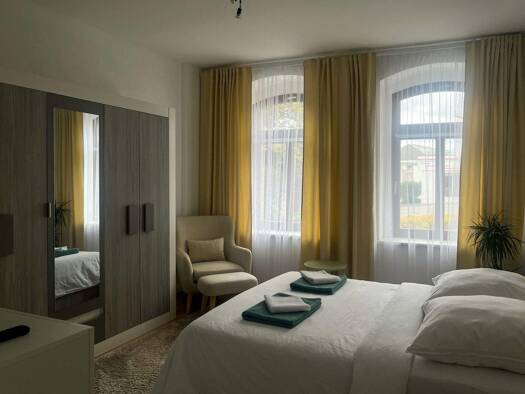 Mehrfamilienhaus zum Kauf - Erstbezug 900.000 € 14 Zimmer 315 m² 300 m² Grundstück Reichenbach Reichenbach im Vogtland 08468