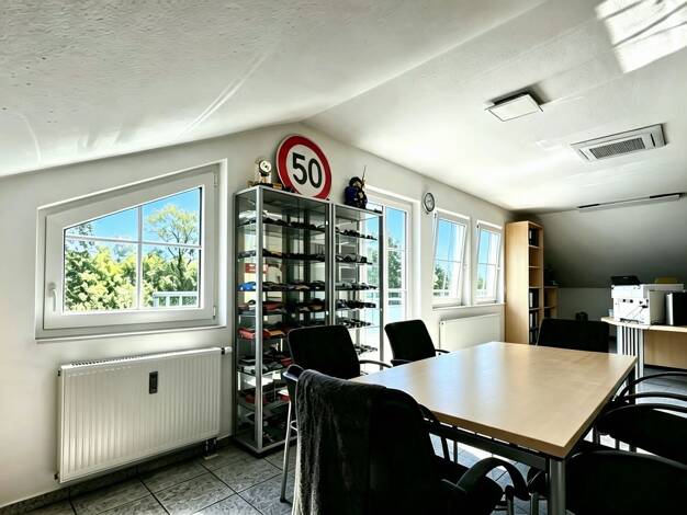 Wohnung zum Kauf 350.000 € 4,5 Zimmer 110 m² 1. Geschoss Brackenheim Brackenheim 74336
