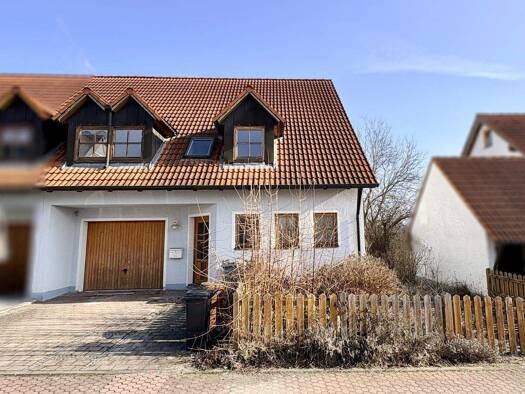 Doppelhaushälfte zum Kauf 319.000 € 5 Zimmer 113 m² 390 m² Grundstück frei ab sofort Dietenhofen 90599