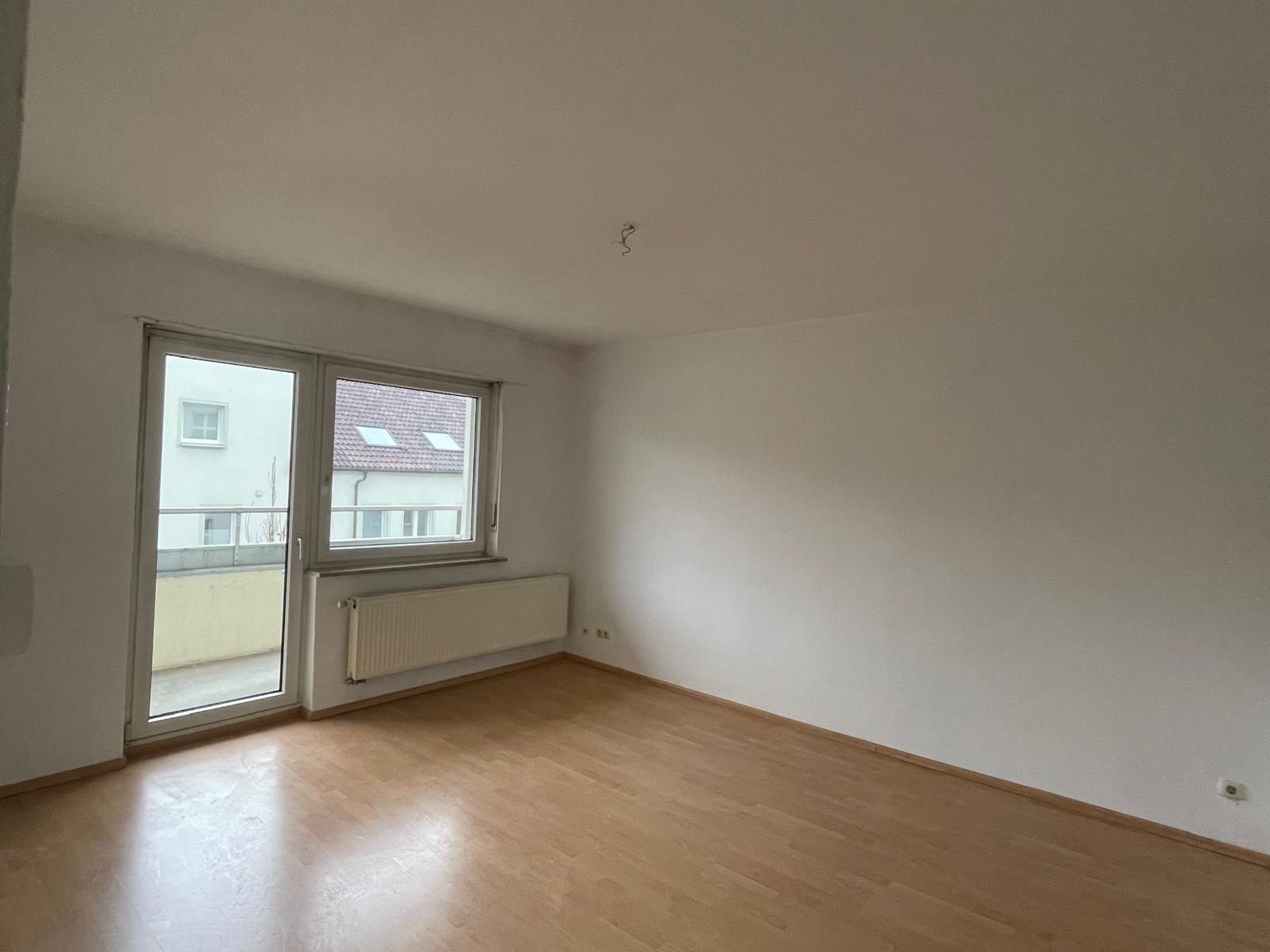 Wohnung zur Miete 650 € 3 Zimmer 60 m²<br/>Wohnfläche 2.<br/>Geschoss 01.02.2025<br/>Verfügbarkeit Steinbühl Nürnberg 90443