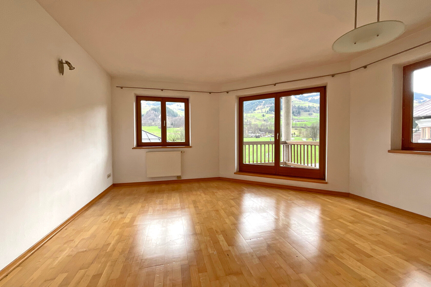 Wohnung zur Miete 1.300 € 2 Zimmer 60 m²<br/>Wohnfläche AURACH 6371