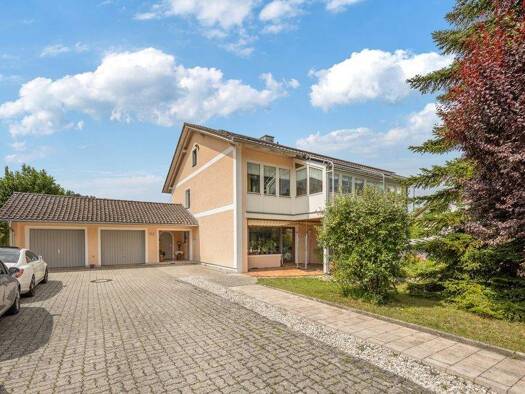 Mehrfamilienhaus zum Kauf 750.000 € 9,5 Zimmer 301,1 m² 1.035 m² Grundstück Tittmoning 84529