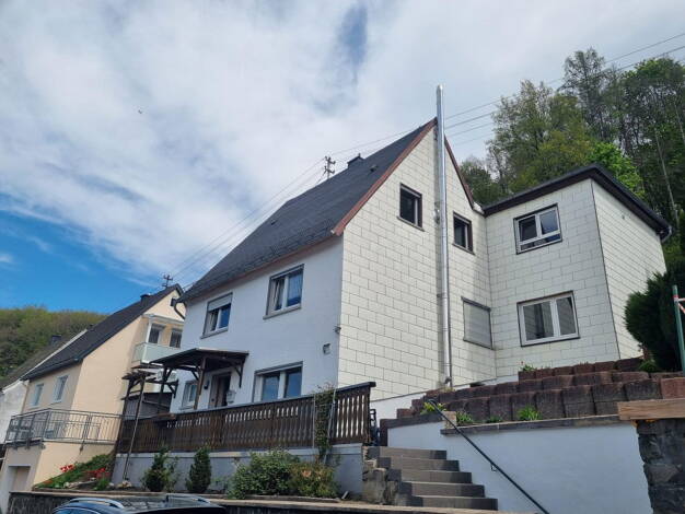 Mehrfamilienhaus zum Kauf provisionsfrei 258.000 € 12 Zimmer 249 m² 550 m² Grundstück Bergstraße 14 Herrstein 55756