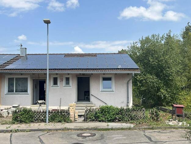 Doppelhaushälfte zum Kauf provisionsfrei 130.000 € 4,5 Zimmer 111 m² 292 m² Grundstück Wittershausen Vöhringen 72189