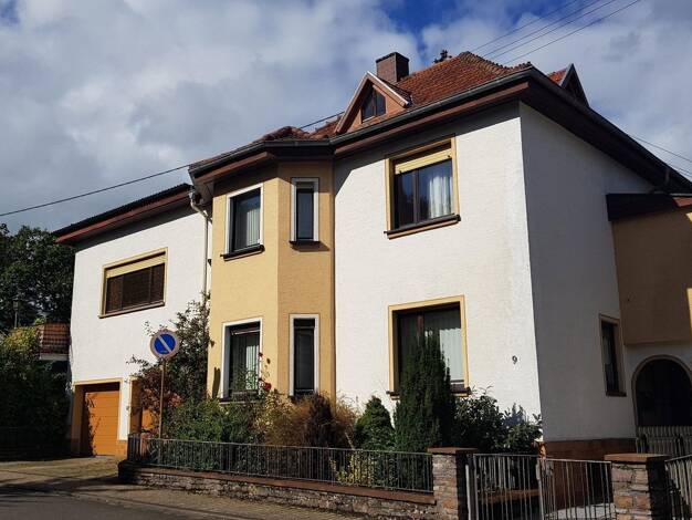 Mehrfamilienhaus zum Kauf provisionsfrei 139.000 € 8 Zimmer 145 m² 318 m² Grundstück Homerich 9 Idar-Oberstein 55743