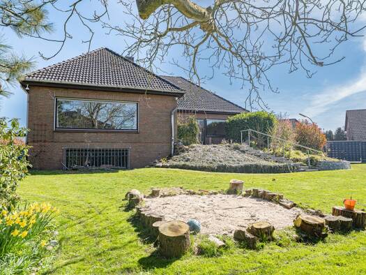 Einfamilienhaus zum Kauf 398.000 € 6 Zimmer 197,1 m² 895 m² Grundstück frei ab 01.06.2026 Drochtersen 21706