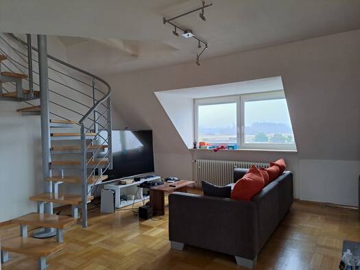 Wohnung zur Miete 986 € 2 Zimmer 83,8 m² 2. Geschoss frei ab 01.03.2026 Reutleser Str. Reutles Nürnberg 90427