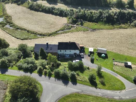 Sonstiges zum Kauf 159.000 € 9 Zimmer 188,4 m² 3.225,5 m² Grundstück Arzberg 95659