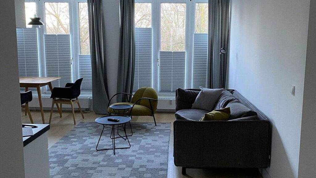 Wohnung zur Miete 3.350 € 2 Zimmer Altstadt Bremen 28195