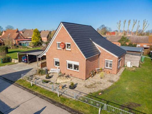 Einfamilienhaus zum Kauf 185.000 € 5 Zimmer 110 m² 747 m² Grundstück Visquard Krummhörn 26736