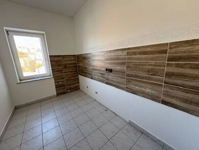 Wohnung zur Miete 264 € 2 Zimmer 52,6 m² EG frei ab sofort Greiz Greiz 07973