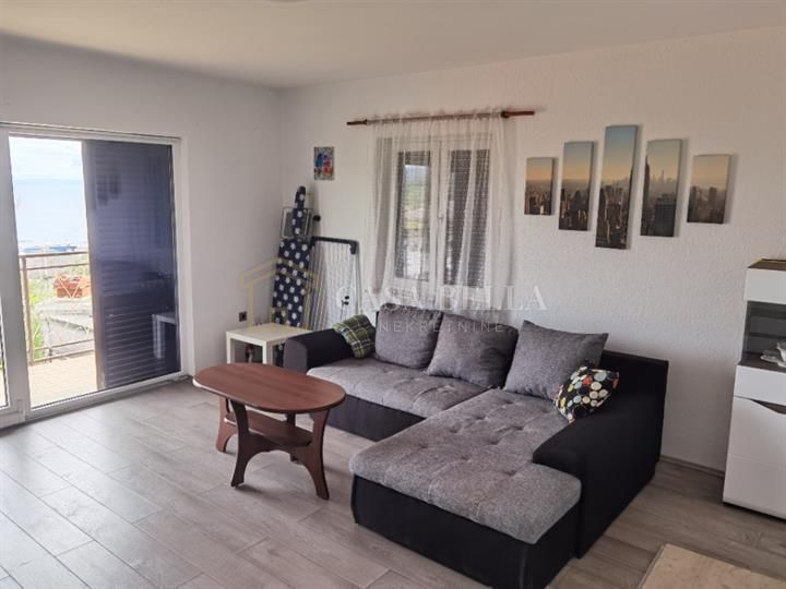 Wohnung zur Miete 1.500 € 4 Zimmer 100 m²<br/>Wohnfläche 1.<br/>Geschoss Rijeka