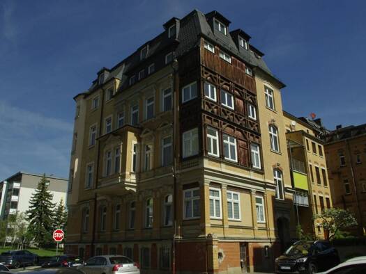 Wohnung zum Kauf 74.000 € 4 Zimmer 152,3 m² Stadtmitte Plauen 08523