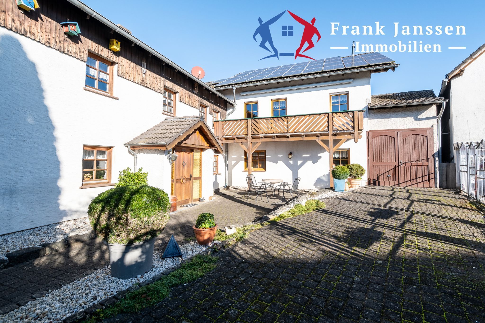 Haus zum Kauf 369.000 € 9 Zimmer 262 m²<br/>Wohnfläche 1.189 m²<br/>Grundstück Darscheid 54552