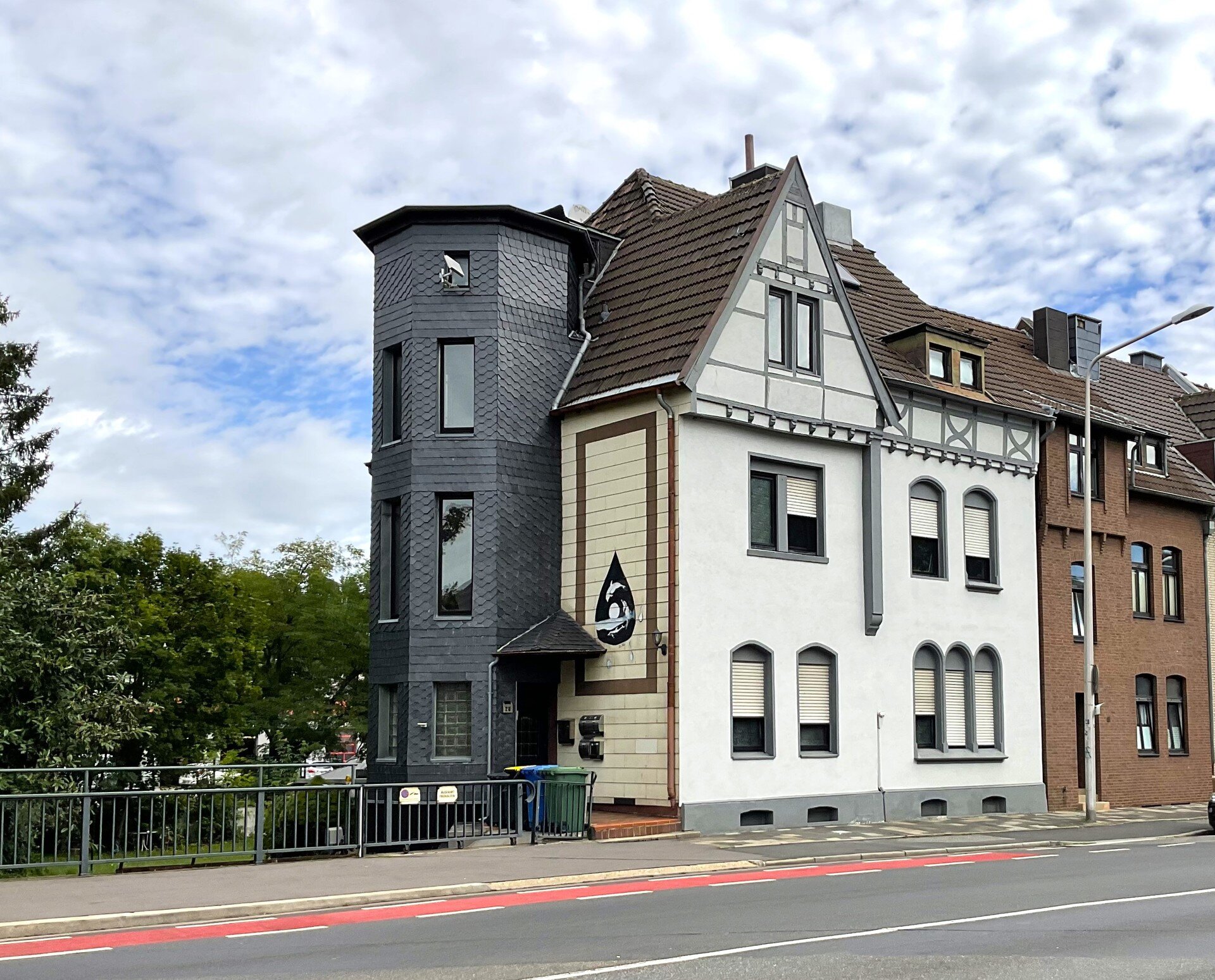 Mehrfamilienhaus zum Kauf 499.000 € 8 Zimmer 371 m²<br/>Wohnfläche 823 m²<br/>Grundstück Vallencienner Straße 20 Stadtzentrum Düren 52355