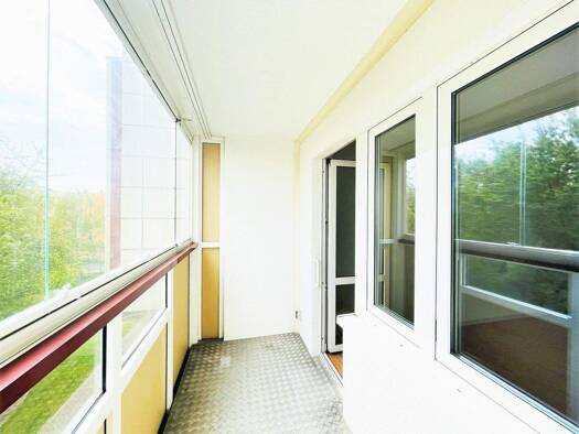 Wohnung zur Miete 197 € 1 Zimmer 25,6 m² 6. Geschoss Färberwaidweg 3 Wiesenhügel Erfurt 99097