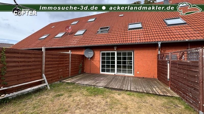 Reihenmittelhaus zur Miete 1.100 € 4 Zimmer 108,7 m²<br/>Wohnfläche 250 m²<br/>Grundstück ab sofort<br/>Verfügbarkeit Am Dorfplatz 3 Peckatel Plate / Peckatel 19086