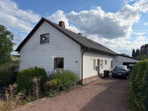 Einfamilienhaus zum Kauf 349.000 € 6 Zimmer 310 m² 700 m² Grundstück frei ab sofort Kutzhof Heusweiler 66265