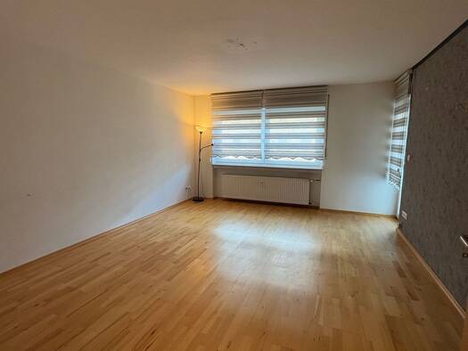 Wohnung zur Miete 950 € 3 Zimmer 74 m² Geschoss EG/4 frei ab sofort Schwaig Schwaig bei Nürnberg 90571