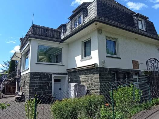 Einfamilienhaus zum Kauf provisionsfrei 476.000 € 9 Zimmer 354 m² 962 m² Grundstück Bergneustadt 51702