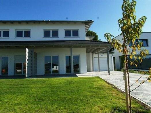 Doppelhaushälfte zur Miete 1.300 € 4,5 Zimmer 142 m² frei ab 01.02.2026 Neukirchen Neuburg am Inn 94127