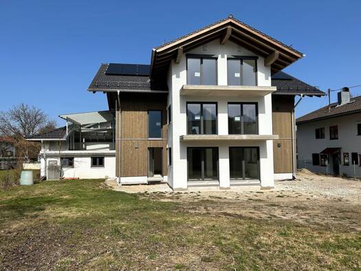 Wohnung zur Miete 2.000 € 3 Zimmer 116,4 m² Geschoss 1/3 frei ab 01.05.2026 Bernau Bernau am Chiemsee 83233