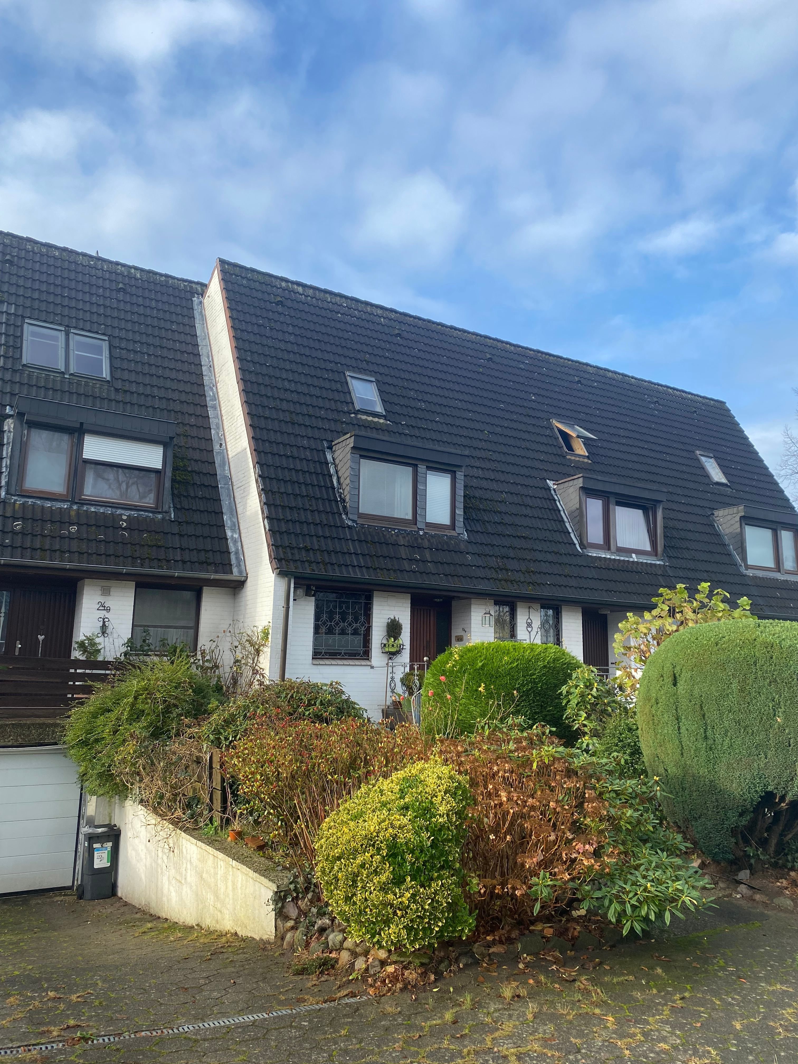 Reihenmittelhaus zum Kauf 409.000 € 4 Zimmer 108,7 m²<br/>Wohnfläche 309 m²<br/>Grundstück Stapelfeld 22145