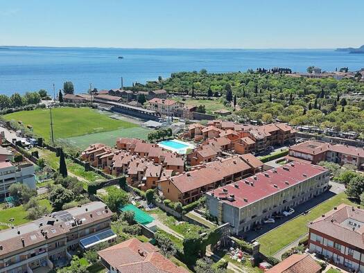 Terrassenwohnung zum Kauf 230.000 € 3 Zimmer 92 m² Geschoss 1/1 frei ab sofort Via Celesti 65 Toscolano Maderno 25088