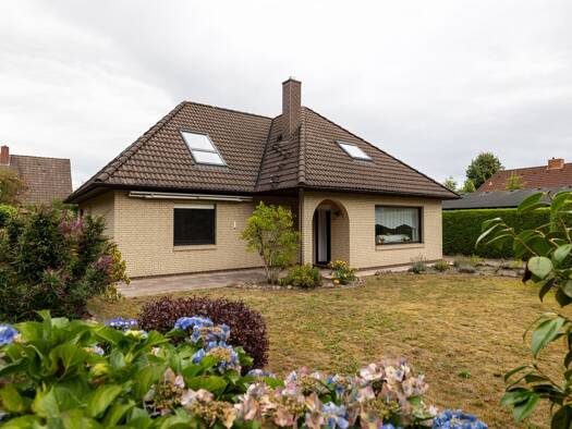 Einfamilienhaus zum Kauf 398.000 € 5 Zimmer 155 m² 621 m² Grundstück Ganderkesee Ganderkesee 27777