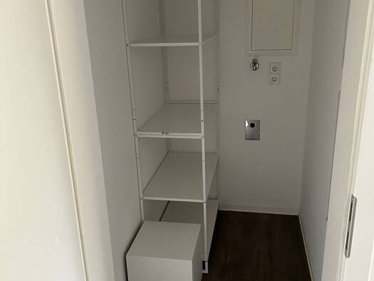Wohnung zur Miete 1.060 € 1 Zimmer 33 m² 1. Geschoss frei ab sofort Bornheim Innenstadt IV 60389