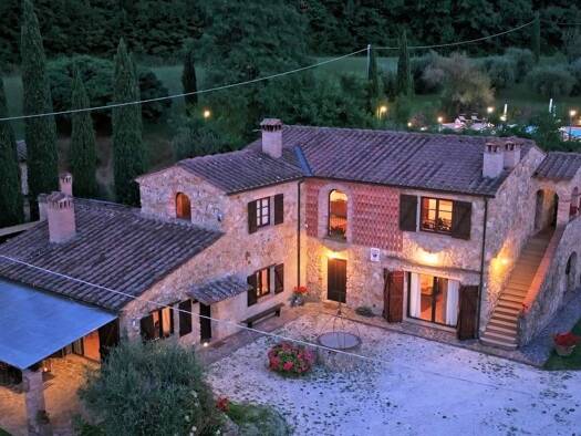 Villa zum Kauf 1.800.000 € 10 Zimmer 415 m² 20.000 m² Grundstück frei ab sofort Volterra