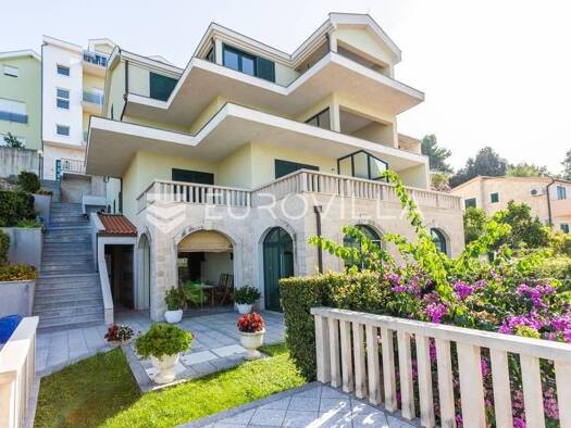 Haus zum Kauf 1.990.000 € 11 Zimmer 558 m² Omis Omiš