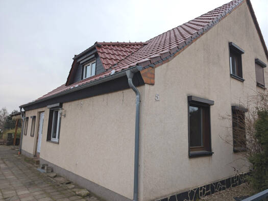 Doppelhaushälfte zum Kauf 143.000 € 4 Zimmer 95 m² 1.184 m² Grundstück Wolfen Bitterfeld-Wolfen 06766