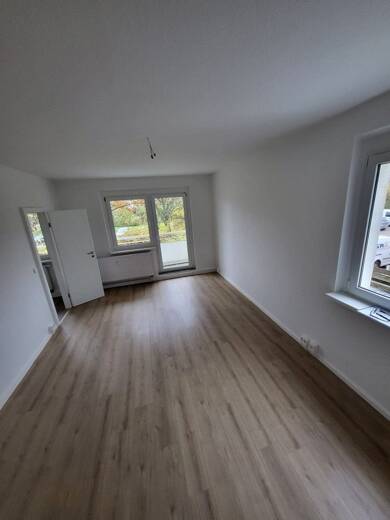 Wohnung zur Miete 350 € 1 Zimmer 49,3 m² 1. Geschoss frei ab sofort Olvenstedter Grund 2 Neu Olvenstedt Magdeburg 39130