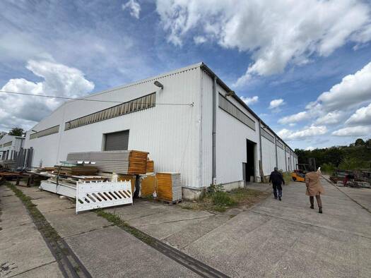 Produktionshalle zur Miete 4,50 € 3.200 m² Lagerfläche Klausdorf Sperenberg / Mellensee 15838