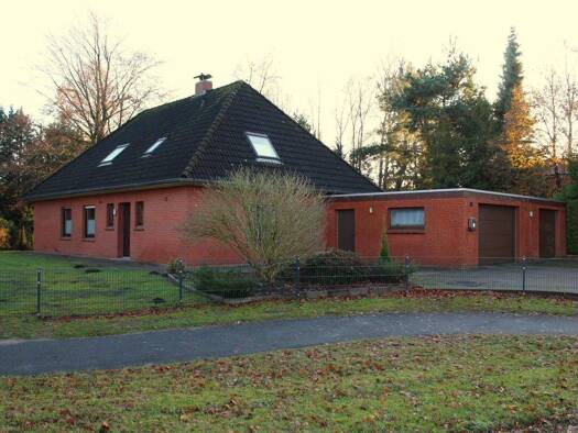 Bungalow zum Kauf 285.000 € 7 Zimmer 190 m² 1.355 m² Grundstück frei ab sofort Großwolde Westoverledingen 26810