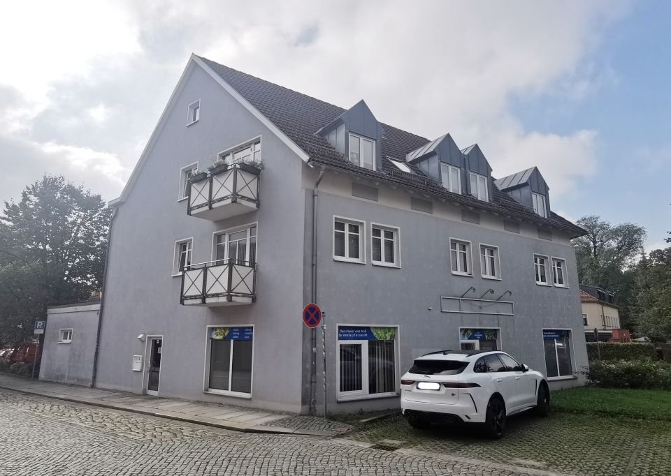 Wohnung zum Kauf 84.900 € 5 Zimmer 99,6 m²<br/>Wohnfläche 1.<br/>Geschoss 01.01.2025<br/>Verfügbarkeit Bischofswerda Bischofswreda 01877