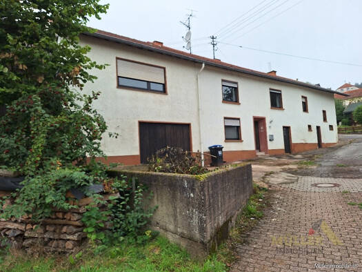 Bauernhaus zum Kauf 99.000 € 9 Zimmer 160 m² 430 m² Grundstück Britten Losheim am See / Britten 66679