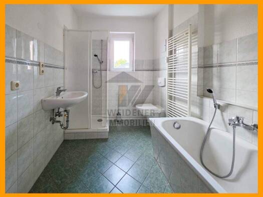 Wohnung zur Miete 400 € 2 Zimmer 65,1 m² 1. Geschoss frei ab sofort Helene-Fleischer-Straße 8 Innenstadt Gera 07545