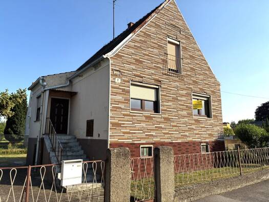 Immobilie in Rust - Einfamilienhaus zum Kauf - Rust - 215.000 € - 5 Zimmer, 74,6 m², 563 m² Grundstück - Bild 0