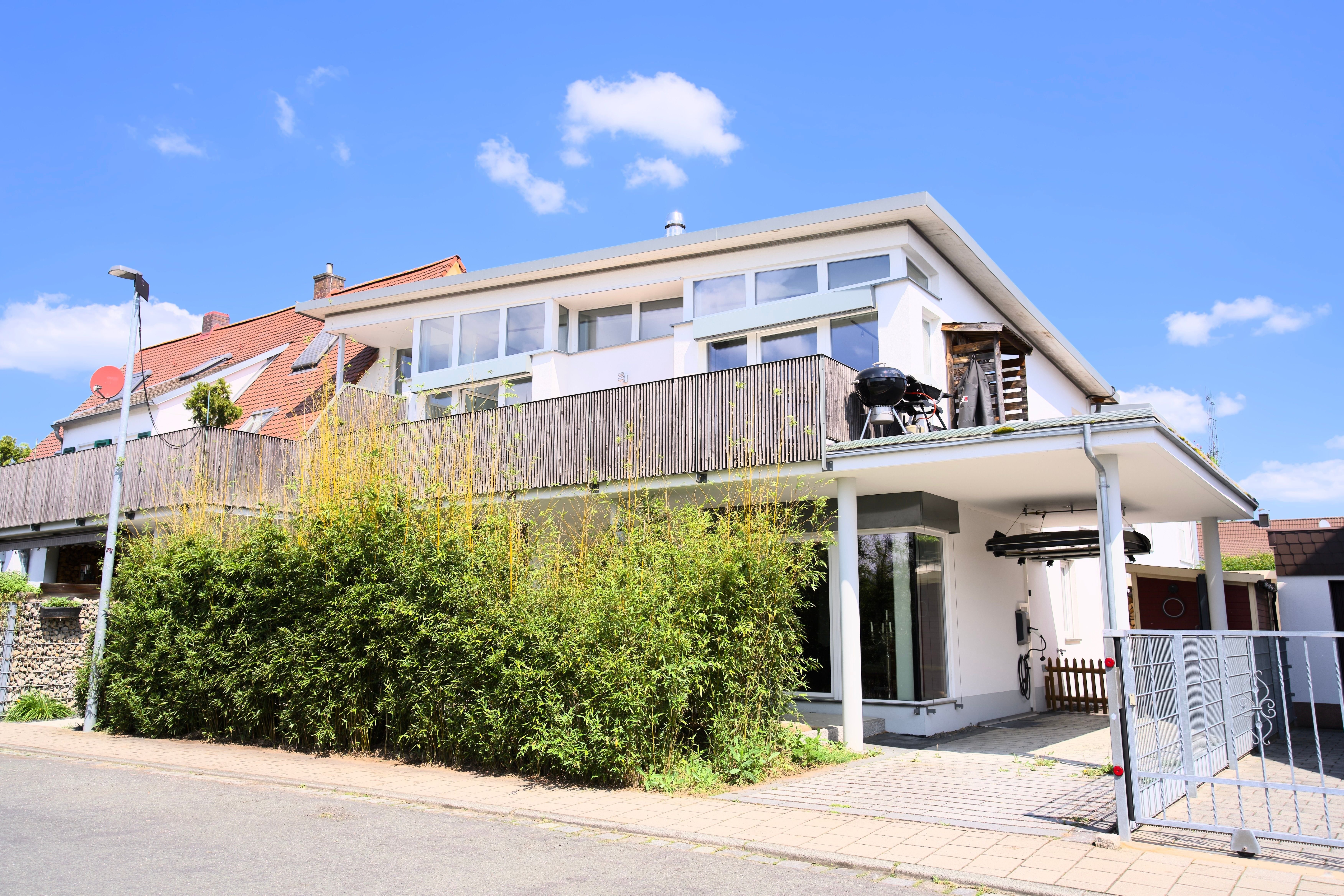 Einfamilienhaus zum Kauf 849.000 € 4 Zimmer 157 m²<br/>Wohnfläche 242 m²<br/>Grundstück Baiersdorf Baiersdorf 91083