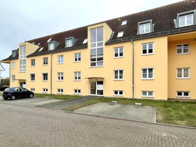 Wohnung zum Kauf 65.000 € 3 Zimmer 64 m² Burg Burg 39288