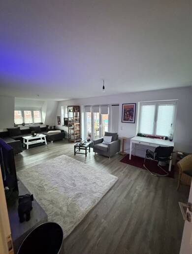 Wohnung zur Miete 1.000 € 2 Zimmer 74 m² frei ab sofort Uhlebüller Straße 3 Niebüll 25899