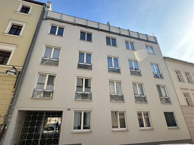 Wohnung zur Miete 350 € 2 Zimmer 42,5 m² 3. Geschoss frei ab sofort Hohe Straße 33 Altstadt Görlitz 02826