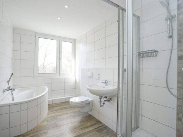 Wohnung zur Miete 818 € 5 Zimmer 116,8 m² 4. Geschoss C.-von-Ossietzky-Str. 244 Gablenz Chemnitz 09127