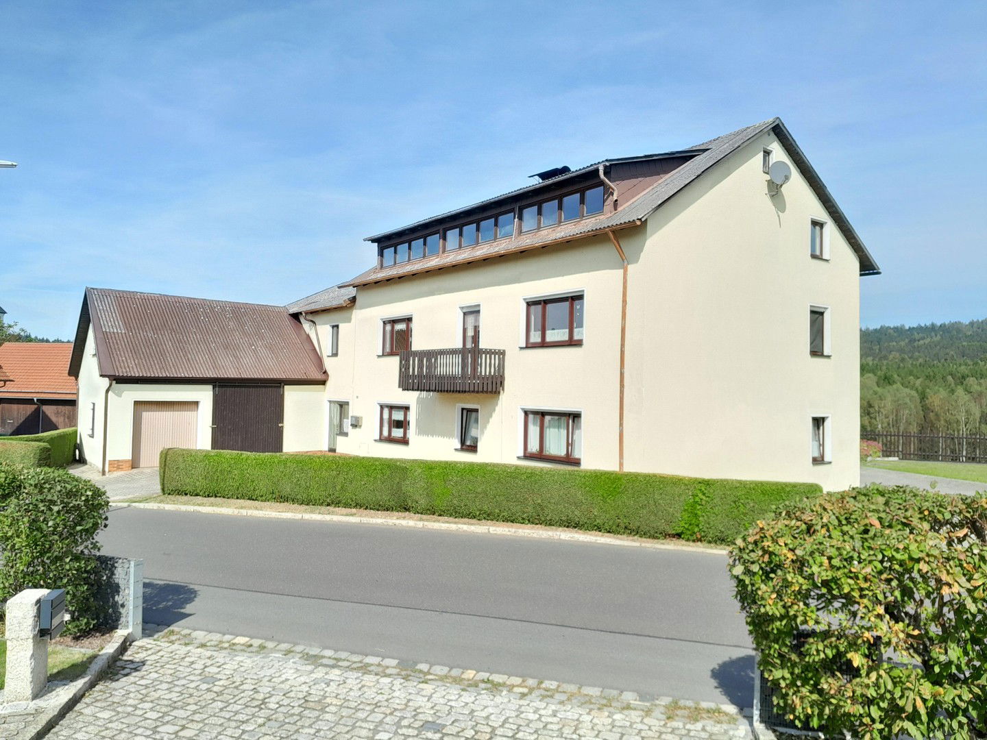 Mehrfamilienhaus zum Kauf provisionsfrei 12 Zimmer 308 m²<br/>Wohnfläche 810 m²<br/>Grundstück Waldkirch Waldkirch Georgenberg 92697