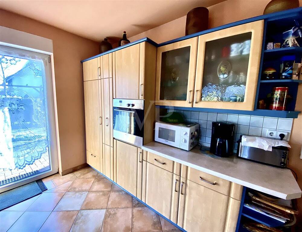 Property thumbnail 9