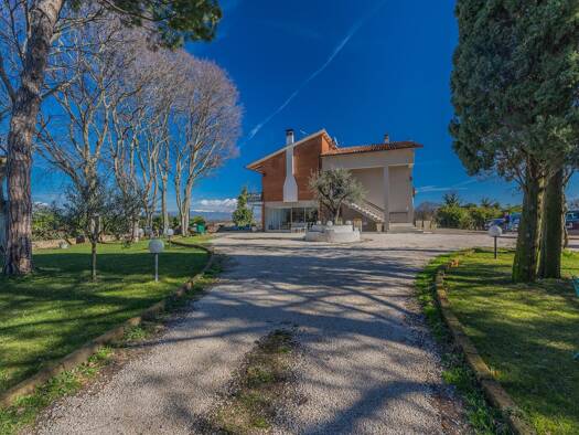 Villa zum Kauf 1.500.000 € 6 Zimmer 260 m² 5.000 m² Grundstück frei ab sofort Ponti sul Mincio