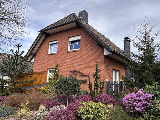 Einfamilienhaus zum Kauf provisionsfrei 449.000 € 4 Zimmer 130 m² 452 m² Grundstück Wildeshausen 27793