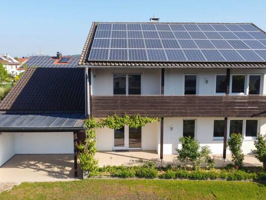 Einfamilienhaus zum Kauf 8 Zimmer 229 m² 1.012 m² Grundstück frei ab sofort Neuötting Neuötting 84524